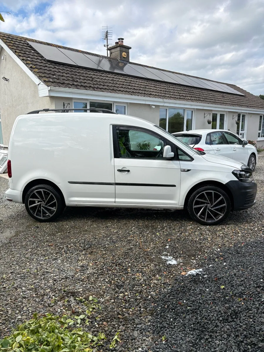 Volkswagen Caddy 2017 - Image 1