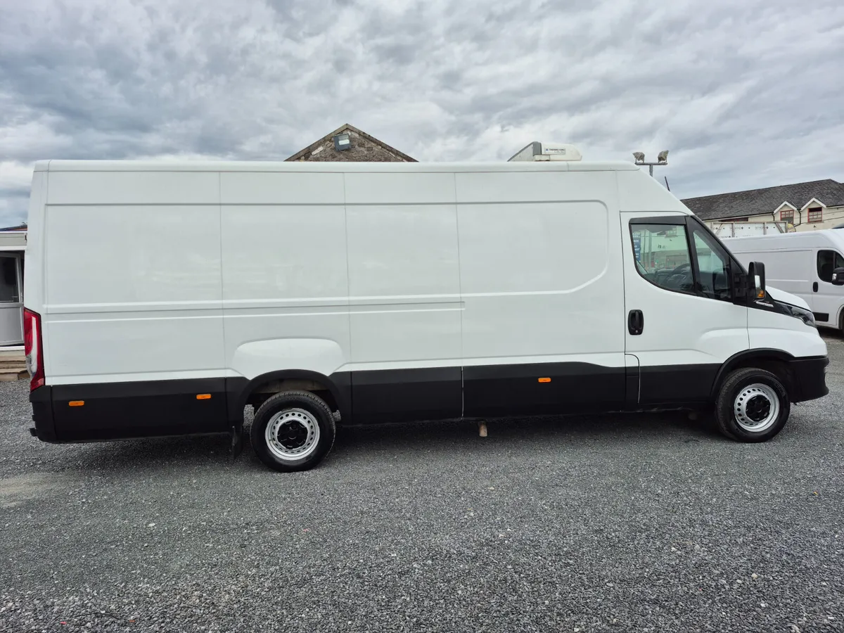 IVECO DAILY 180BHP FRIDGE FREEZER AUTOMATIC - Image 3