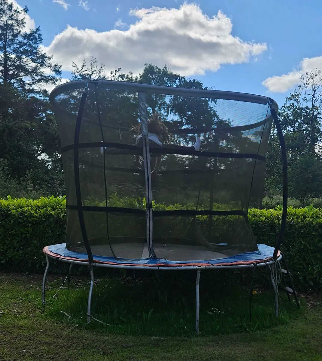 Trampoline - Image 3