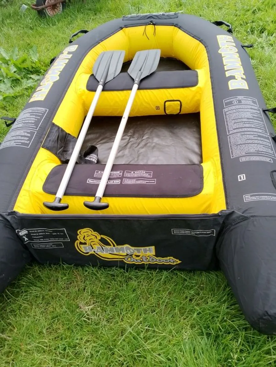 Inflatable PVC boat - Image 1