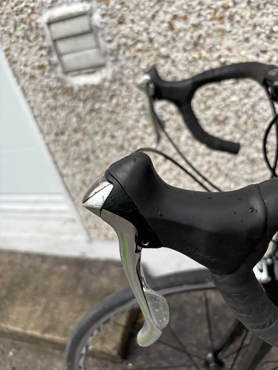 Full carbon road bike, garmin and turbo package - Image 3