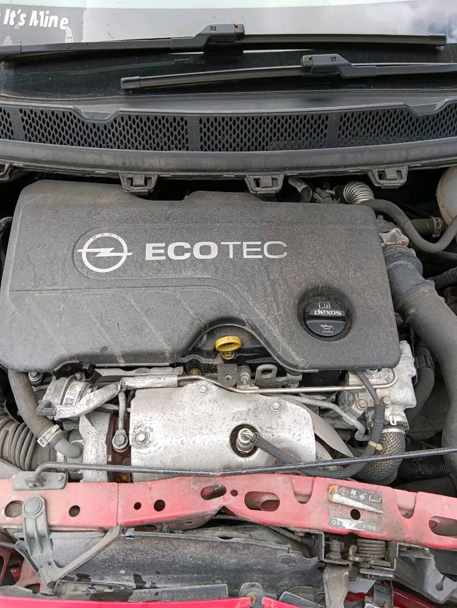 Breaking Opel astra 2015 1.6diesel - Image 2
