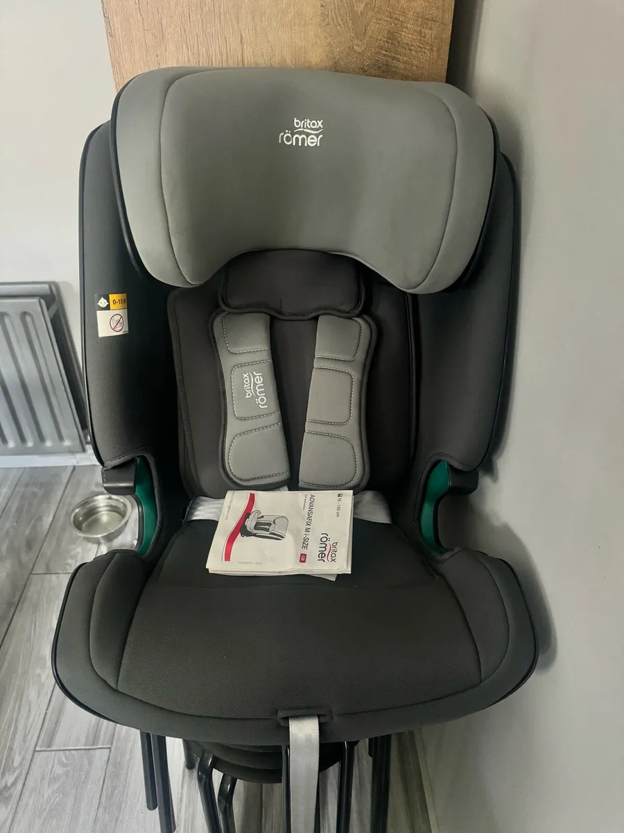 Car seat - Image 1