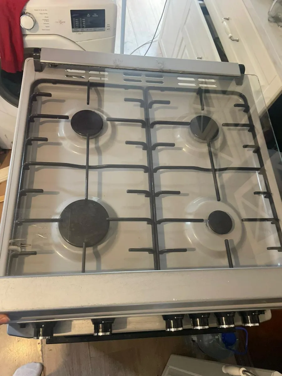 Gas cooker - Image 2