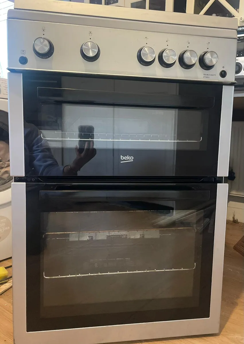 Gas cooker - Image 1