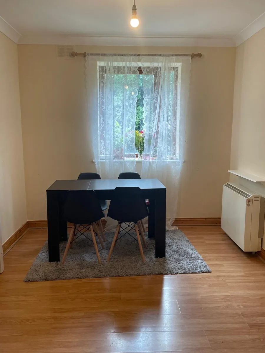 Kitchen table with 4 chairs- optional carpet - Image 1