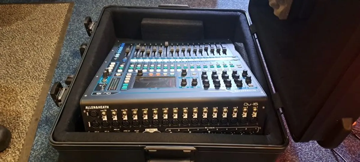 Allen Heath QU16 Digital Desk - Image 4