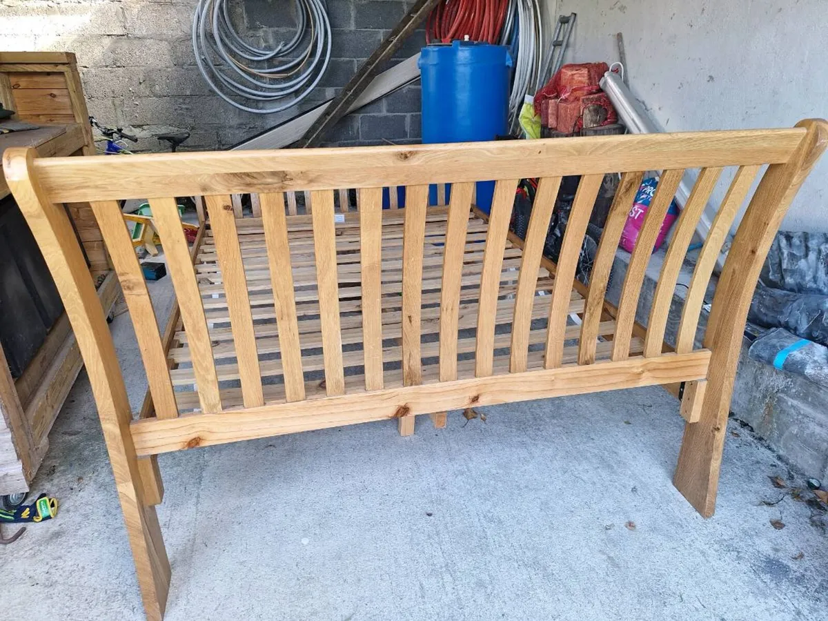 King size bed - Image 2