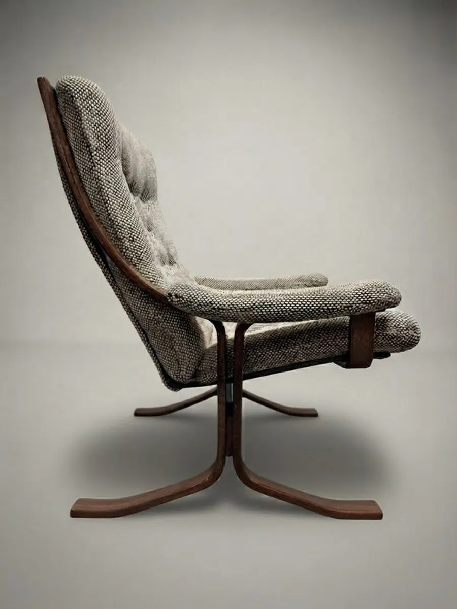 Stunning Pair of Mid-Century Modern "Partner" Armchairs attributed to John Hjortdal - Image 4