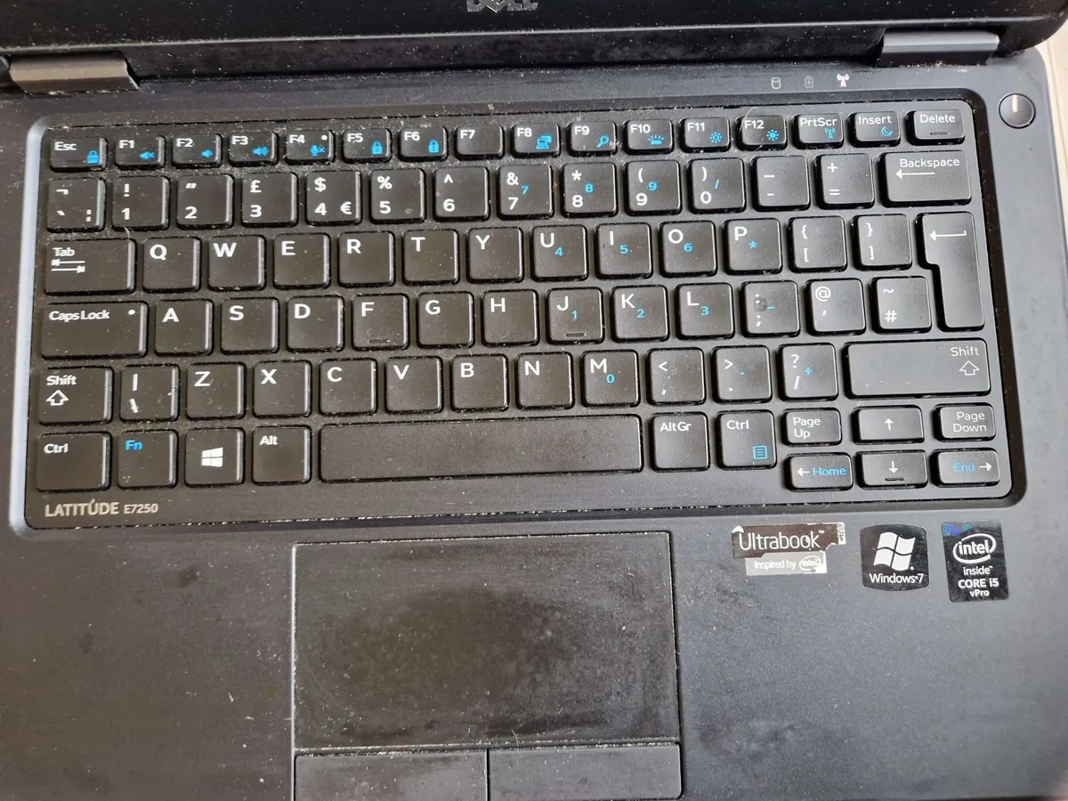 Dell Latitude E7250 Ultrabook, 8GB Ram, 238GB SSD - Image 2