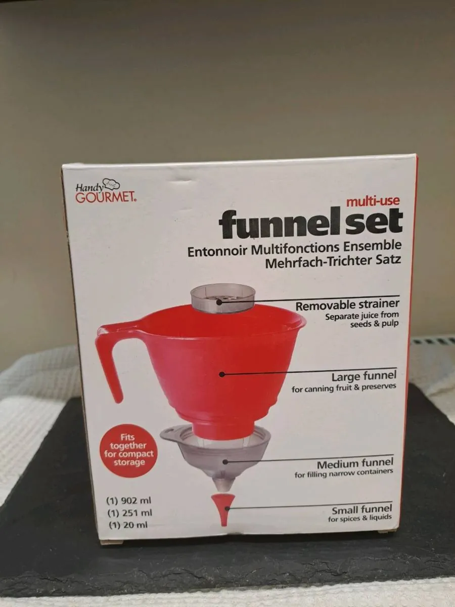 Handy Gourmet 4-Piece Multi-Use Funnel Set - Image 3