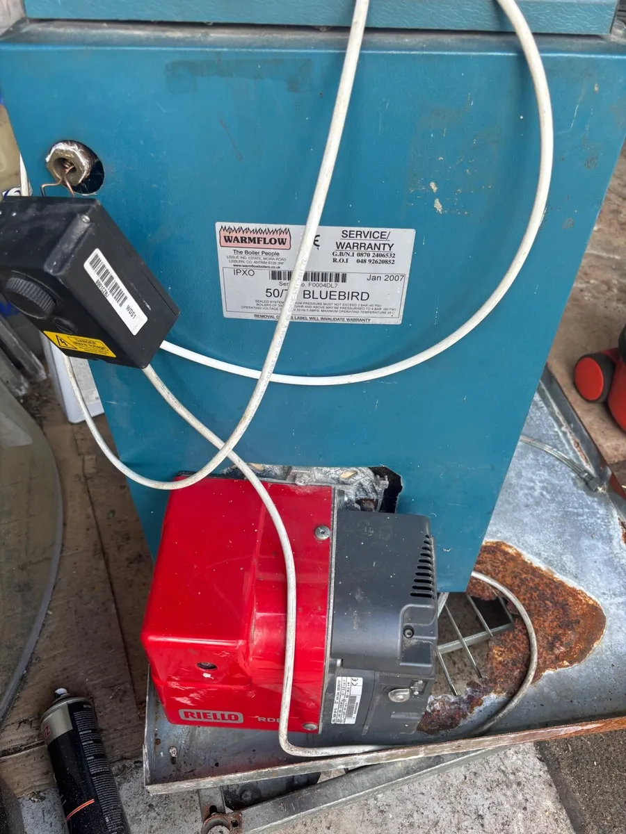 Stainless steel hot water cylinder - Image 3