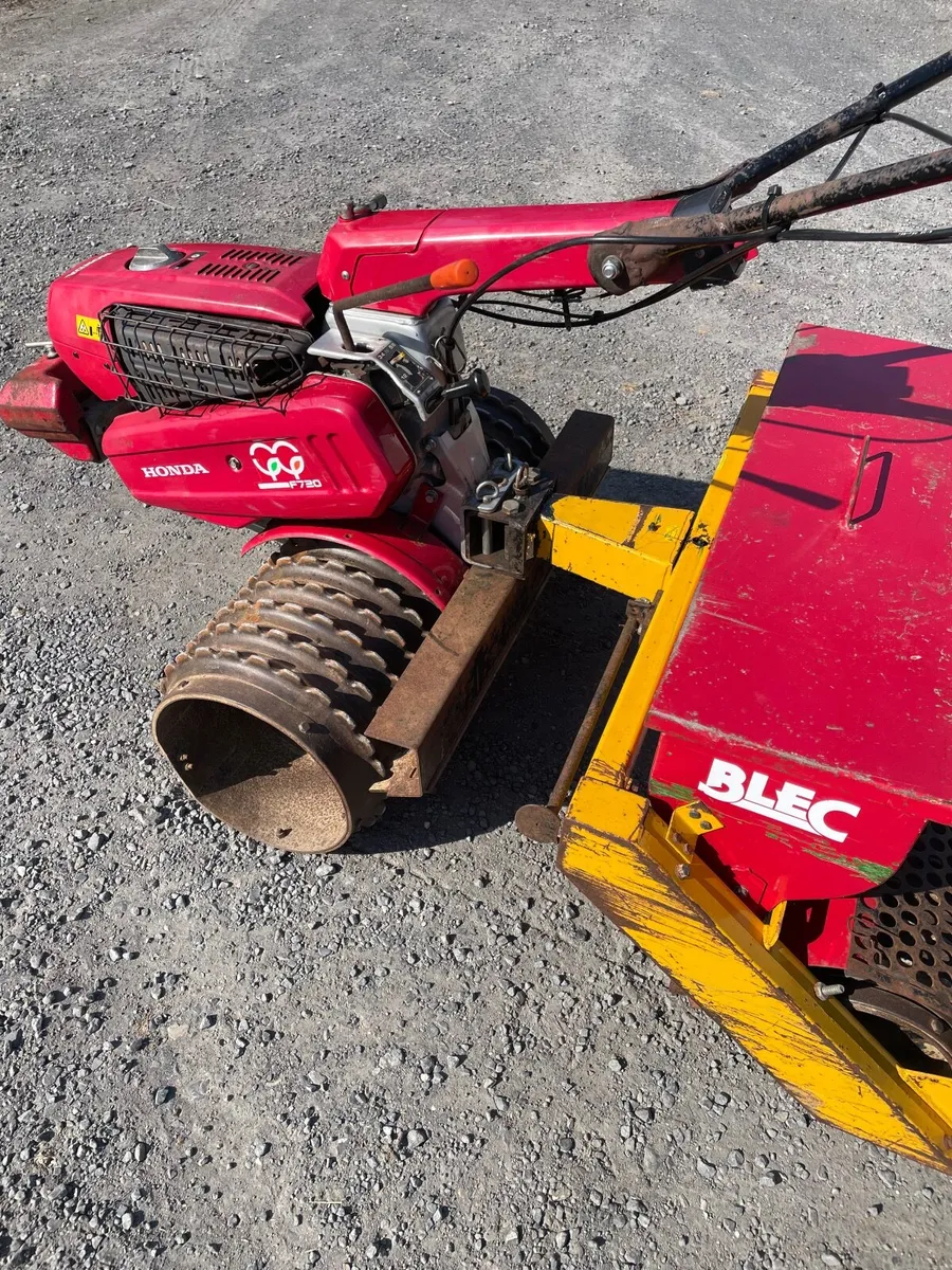 Lawn Seeder - Image 1