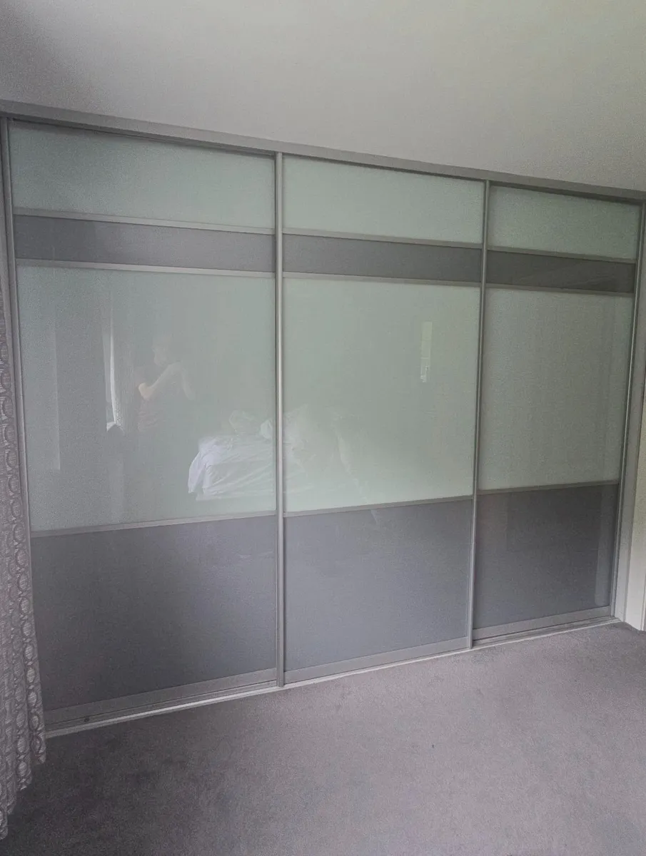 Sliderobe Front