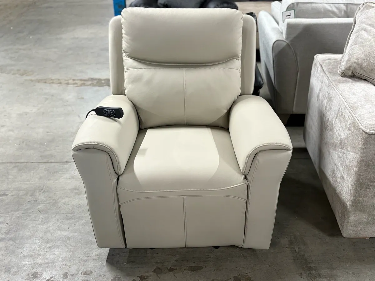 Prescot Electric Lift & Rise Chair - Image 4