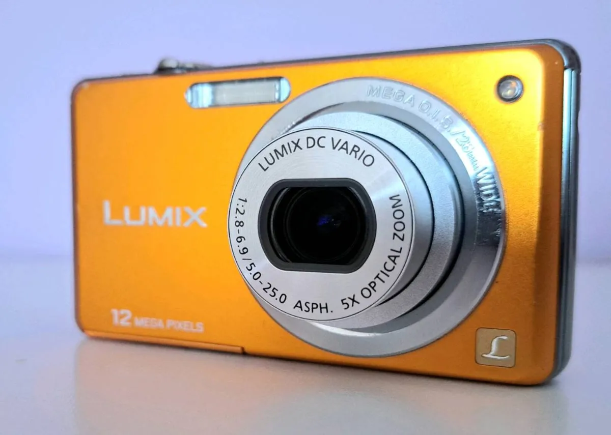 Panasonic Lumix digital camera - Image 2