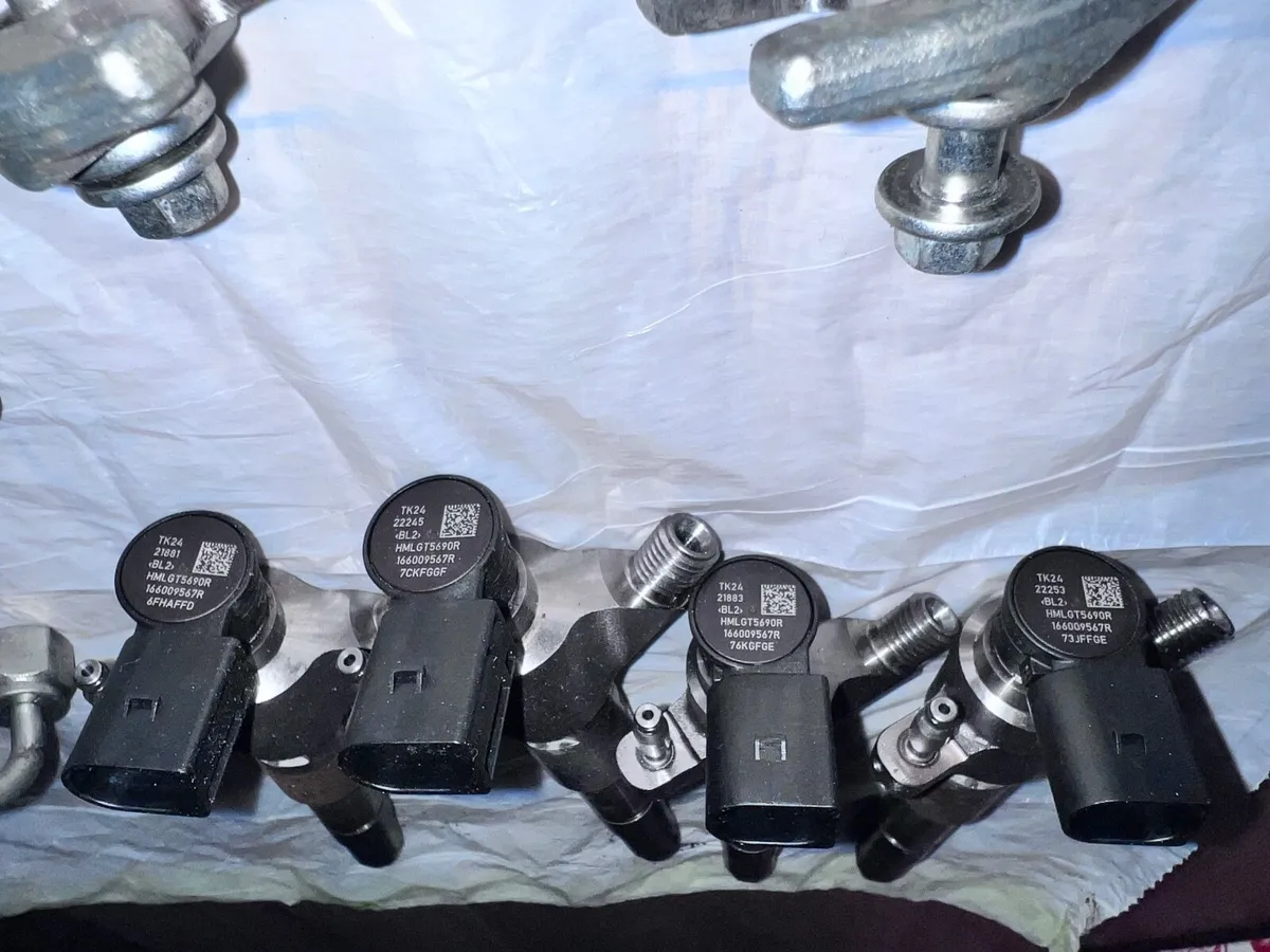 Renault Master Diesel injectors - Image 1