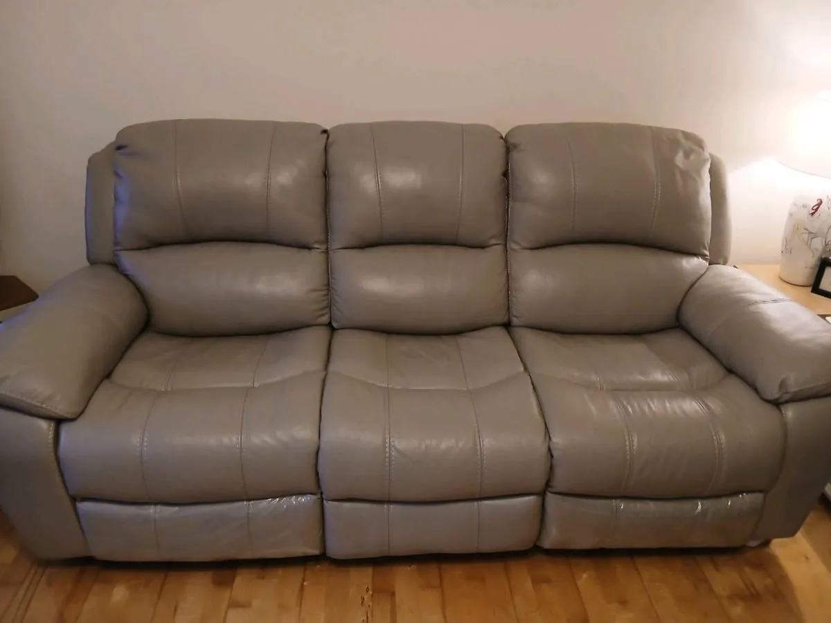 3 Seater Leather Recliner Sofa  Recliner Armchair - Image 1