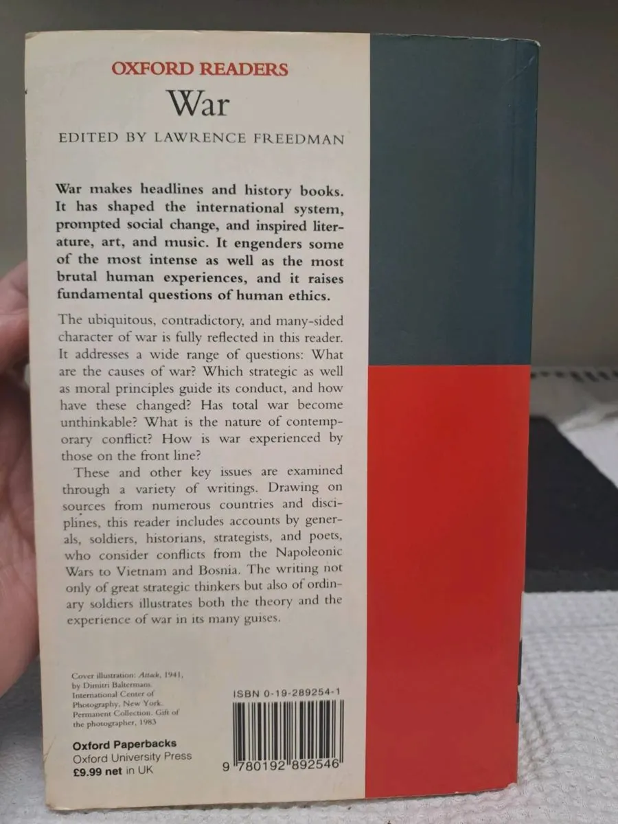 War – Edited by Lawrence Freedman - Image 2