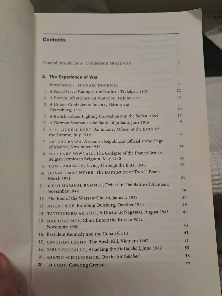 War – Edited by Lawrence Freedman - Image 4