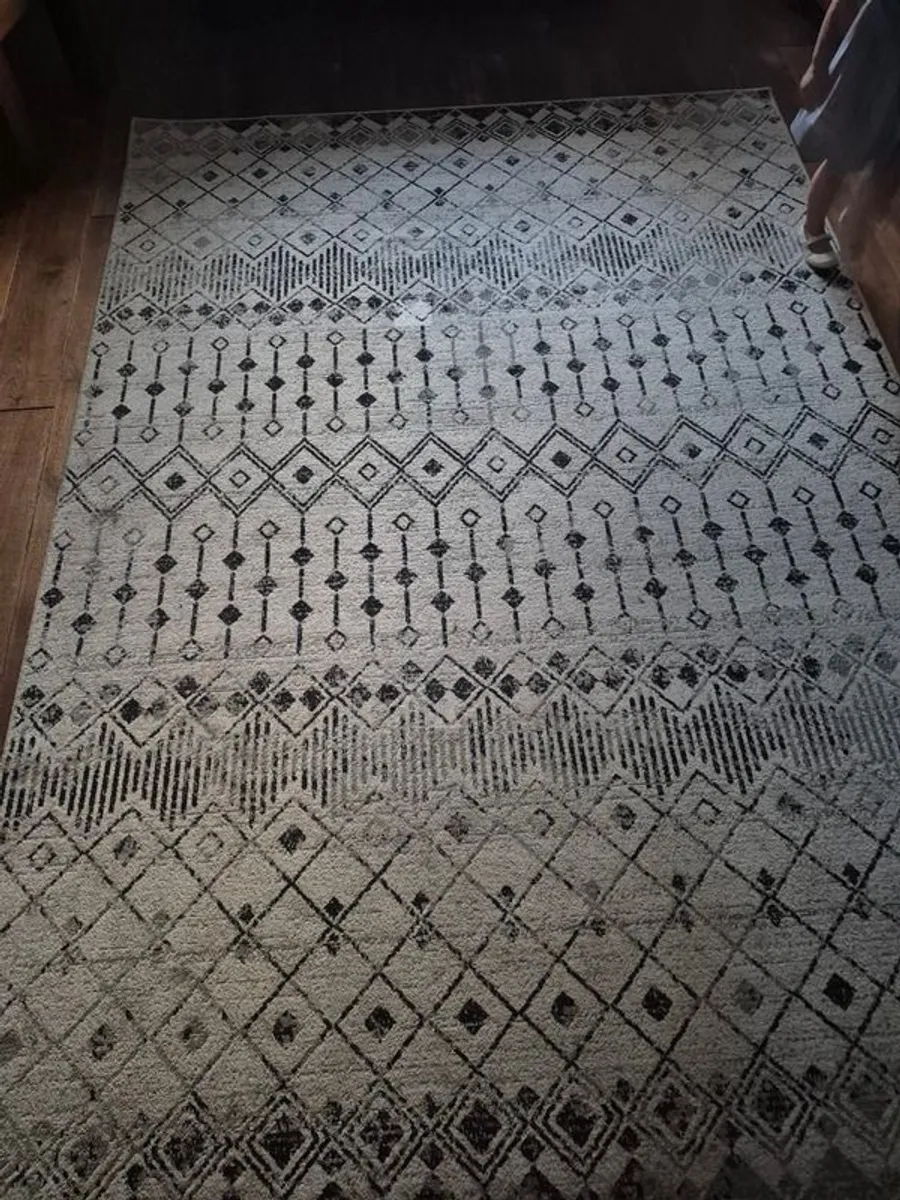 Rug - Image 2