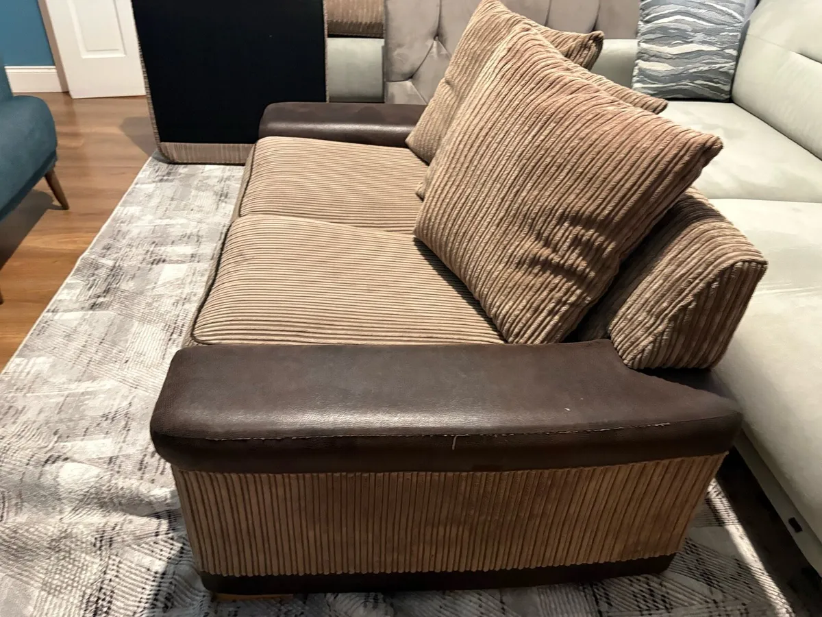 Sofa - Image 4
