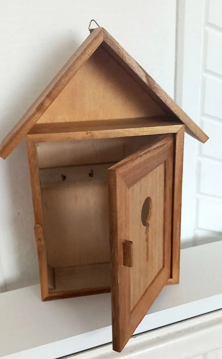 New Natural Wooden Key Holder - Image 2