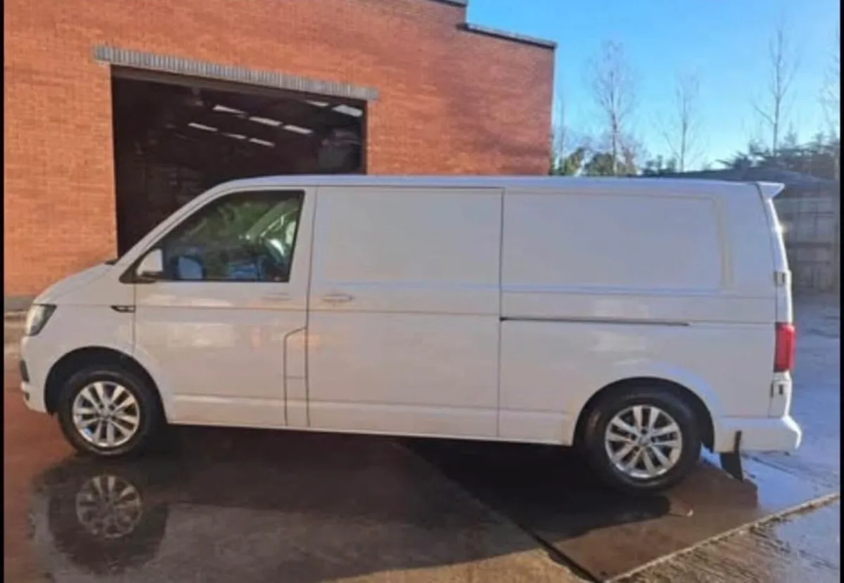 2016 VW TRANSPORTER LWB 255KMS 6 SPEED - Image 1