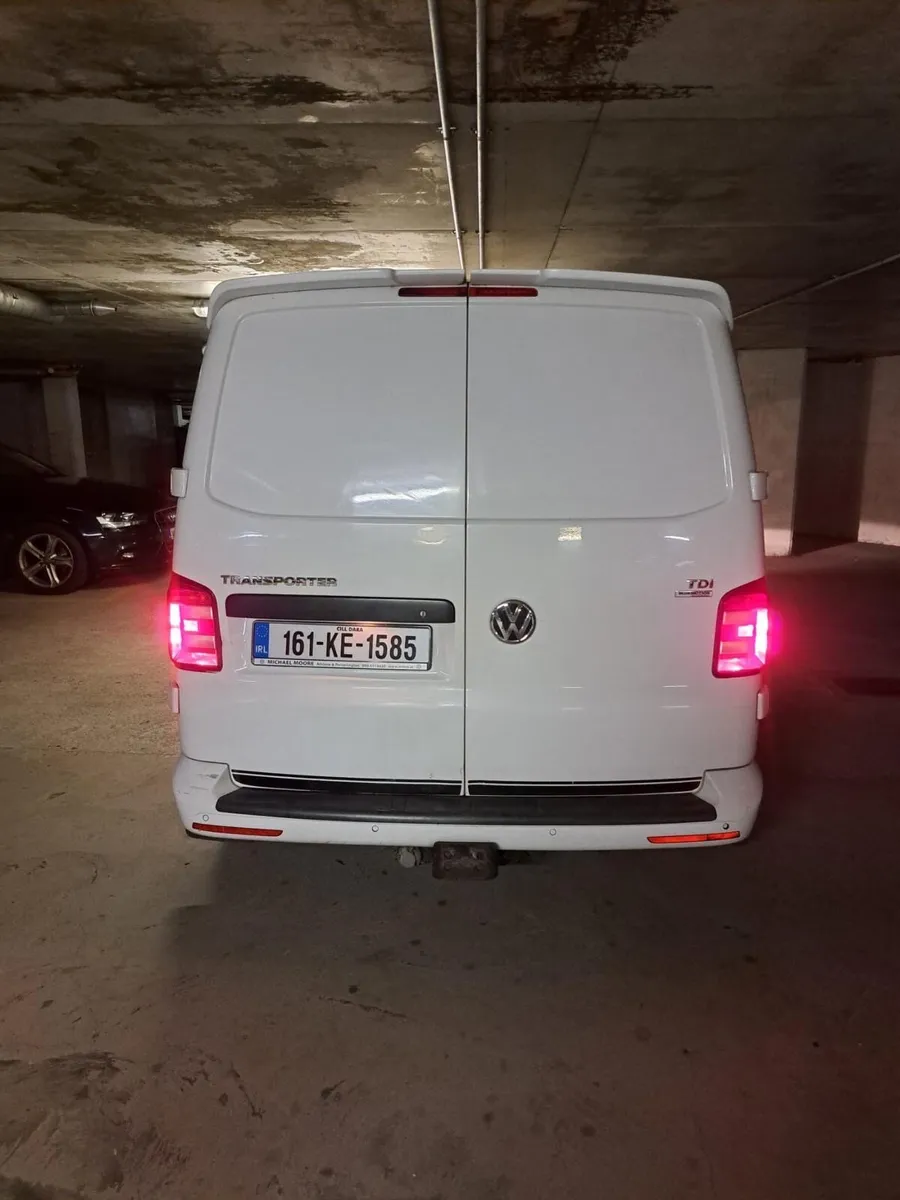 2016 VW TRANSPORTER LWB 255KMS 6 SPEED - Image 2