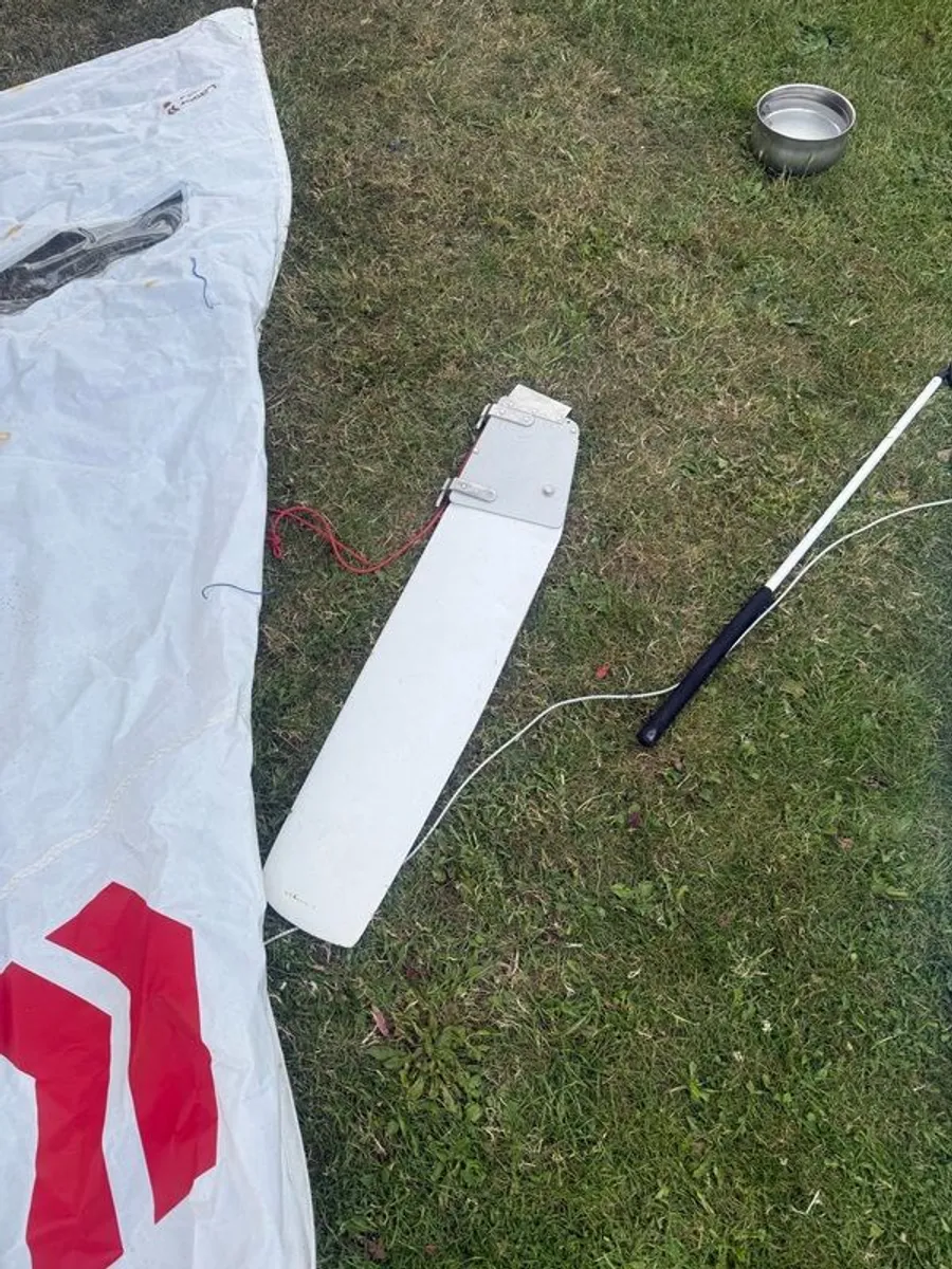 Sails for laser 2 dinghy, tiller , rudder and keel - Image 3