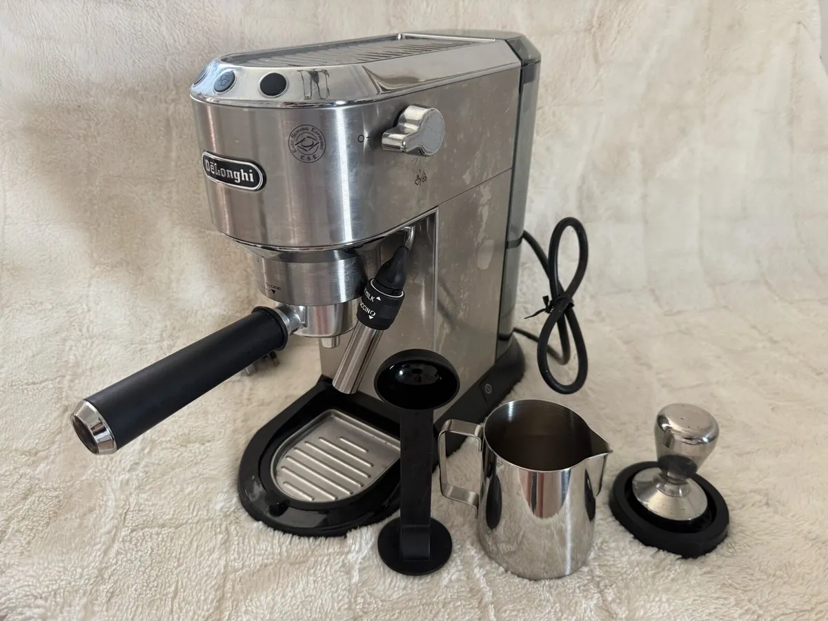DeLonghi Coffee Machine - Image 1