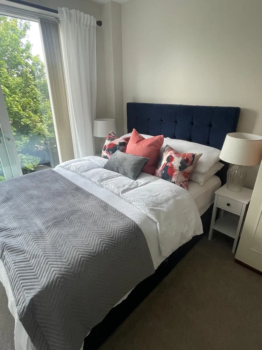 Kingsize Bed
