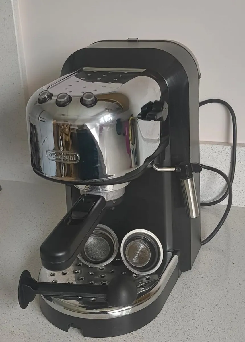 DELONGHI - Espresso Pump Coffee Machine - Image 3