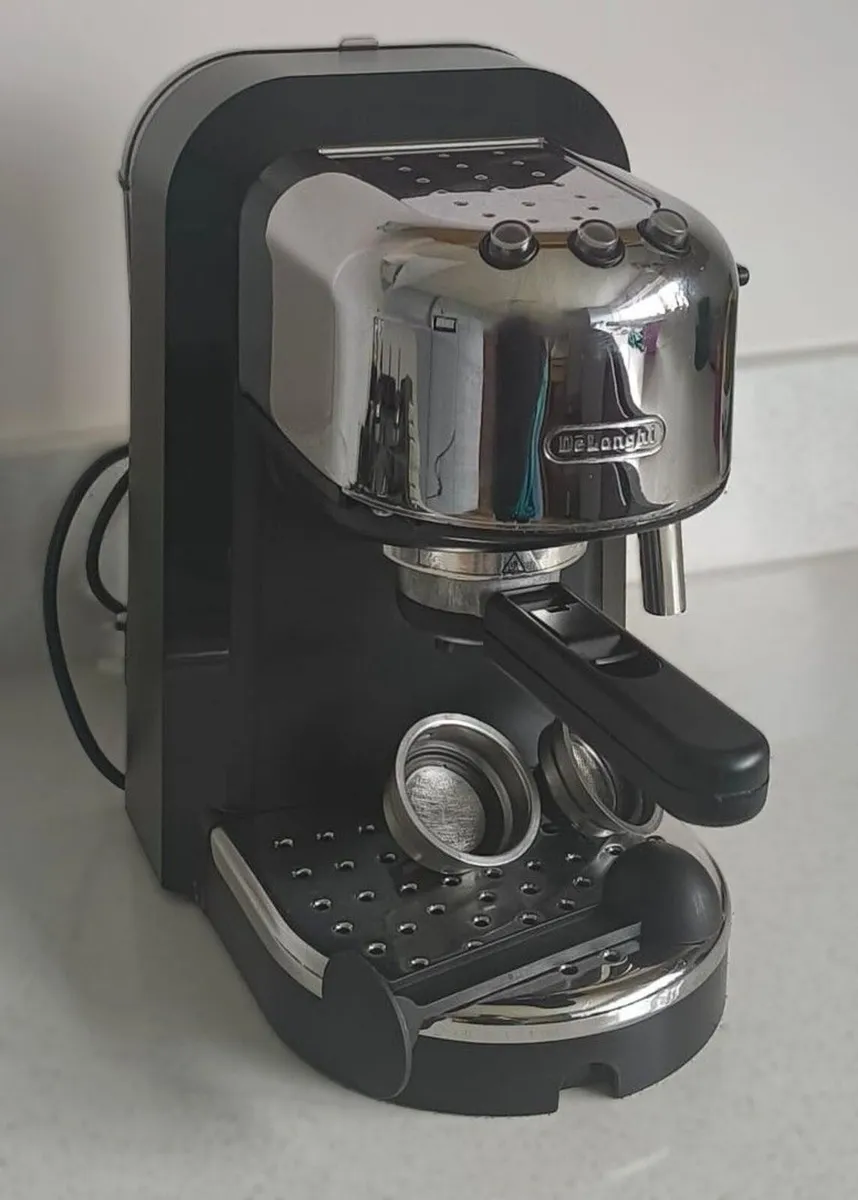 DELONGHI - Espresso Pump Coffee Machine - Image 1