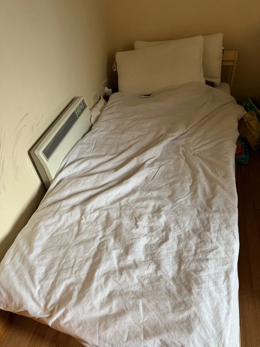 Single bed Frame with Mattress and Pillows - Image 1