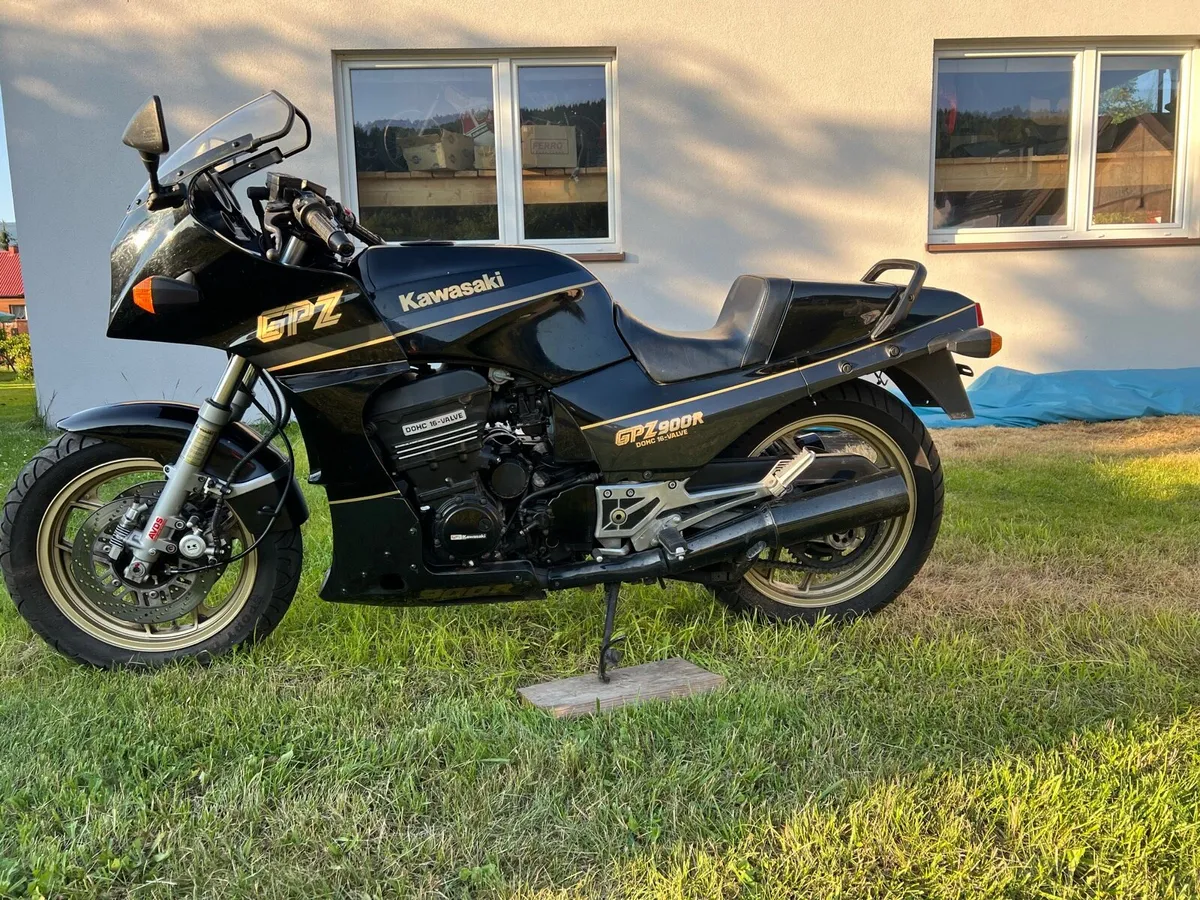 Kawasaki Gpz900r - 19722 miles 1 owner - Image 2