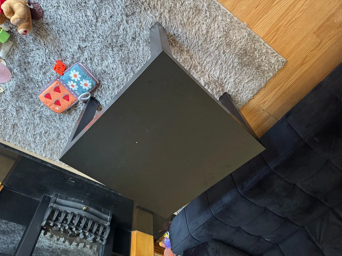 Black Saloon Table – Carpet Optional - Image 3