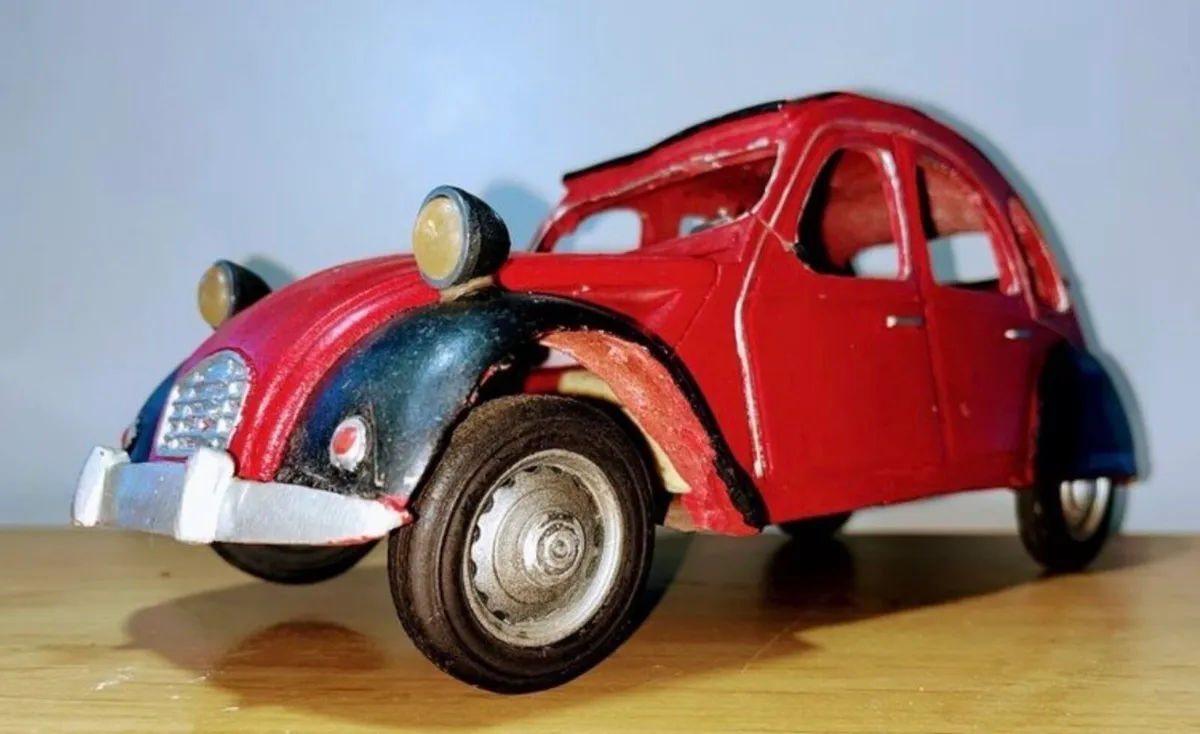 Large Vintage Model Car - Image 2