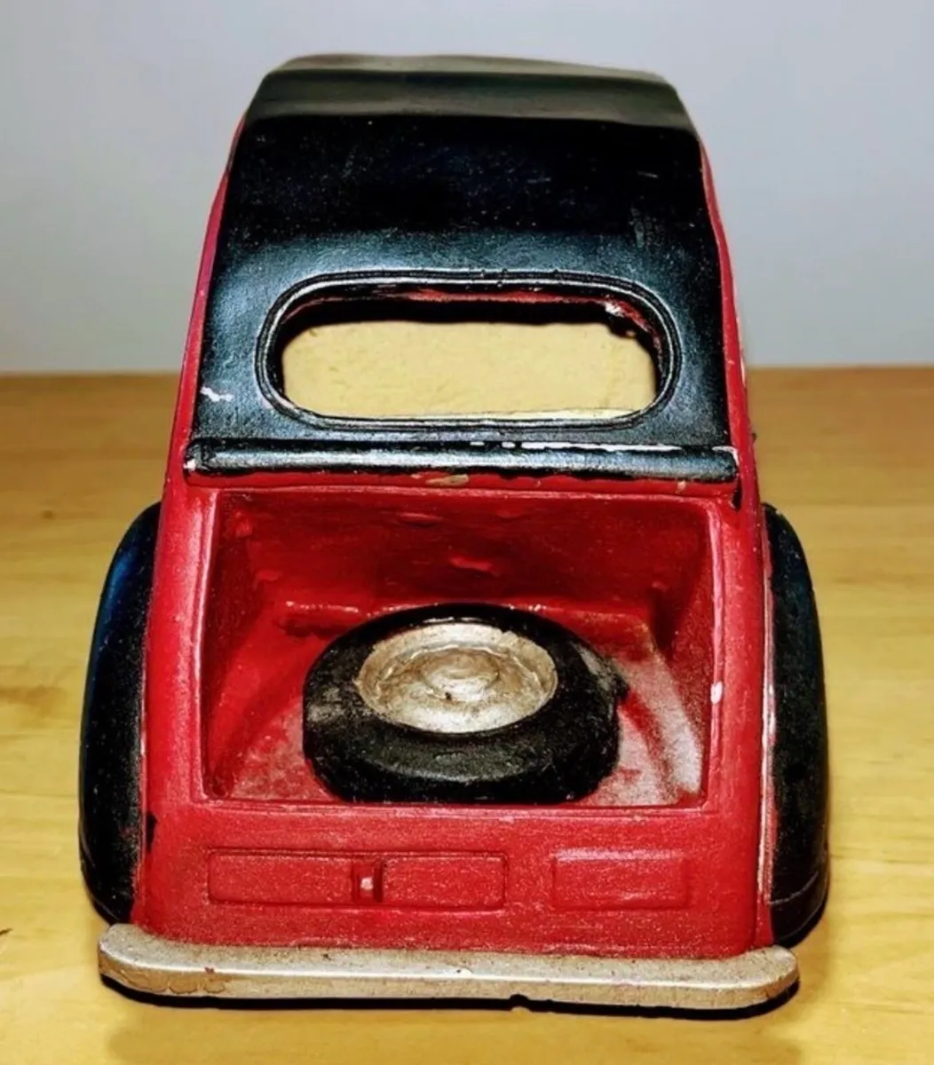 Large Vintage Model Car - Image 3