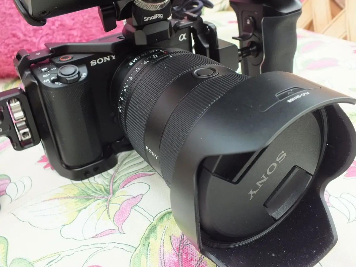 Sony zv-e1 professional video camera - Image 2