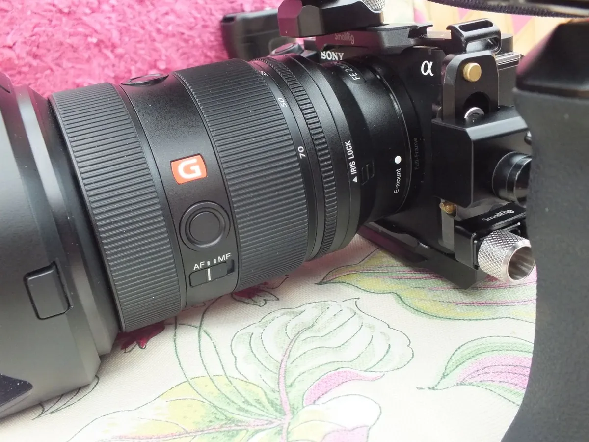 Sony zv-e1 professional video camera - Image 4