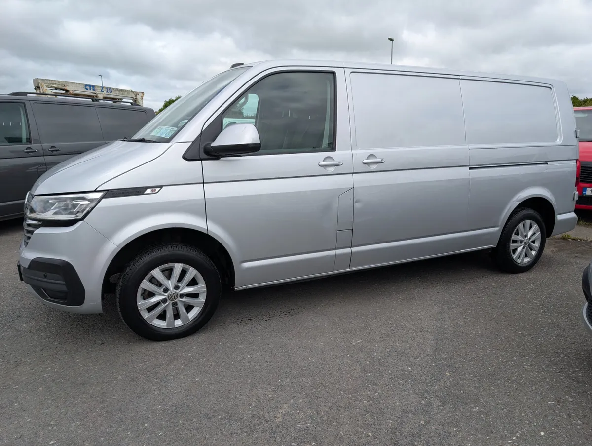 Volkswagen Transporter LWB Highline - Image 4