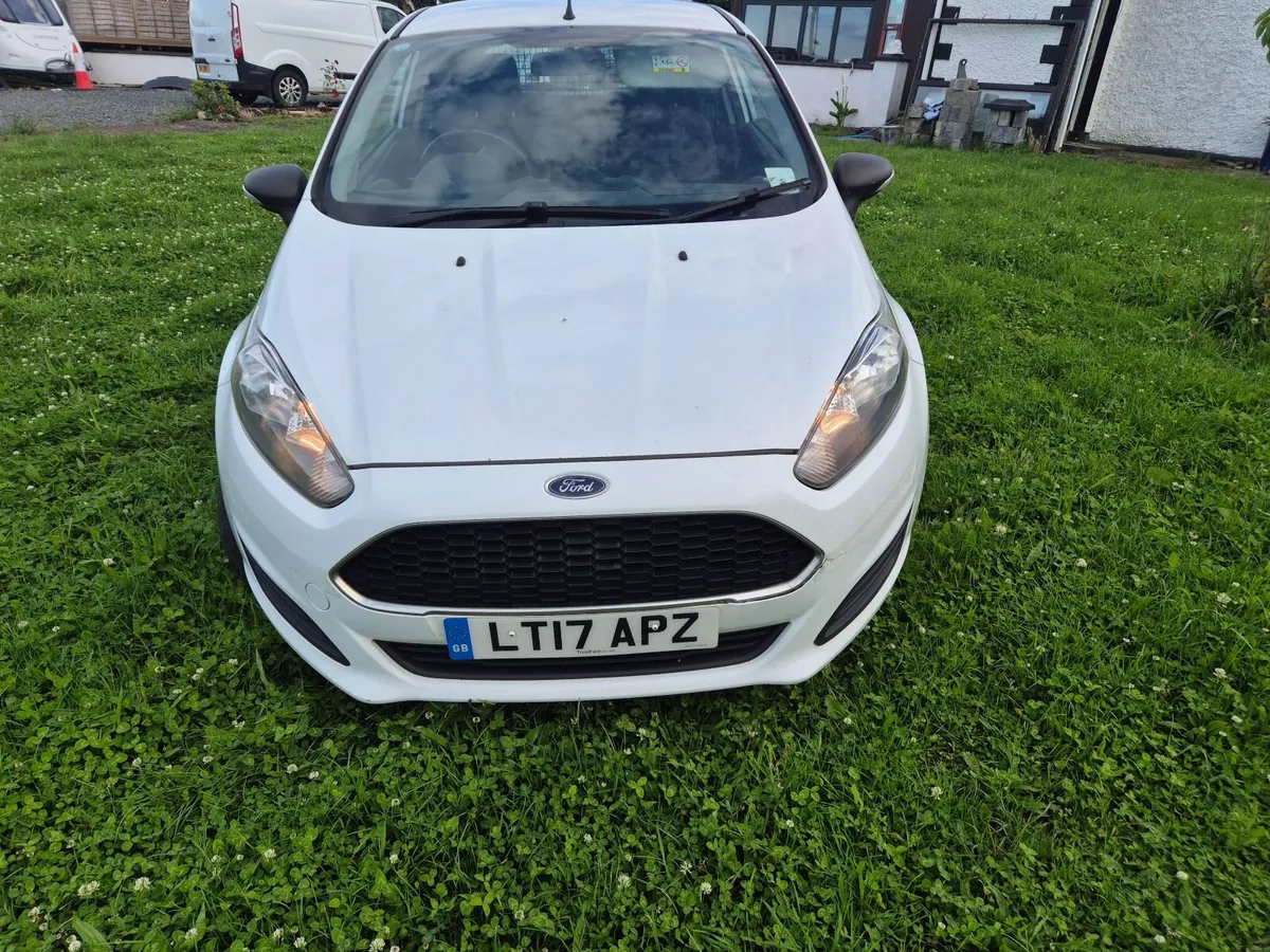 Ford Fiesta 2017 - Image 3