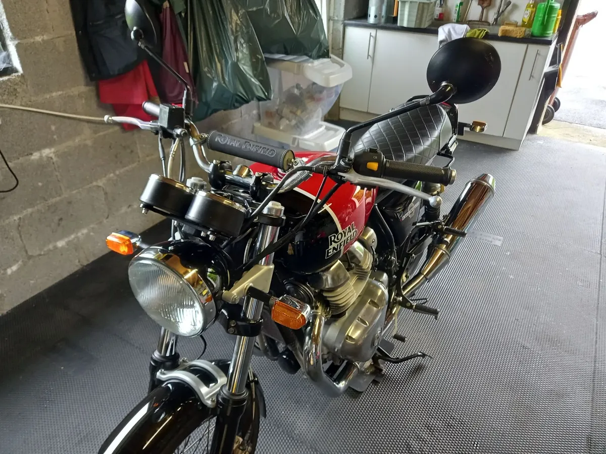 ROYAL ENFIELD Interceptor 2019 - Image 4