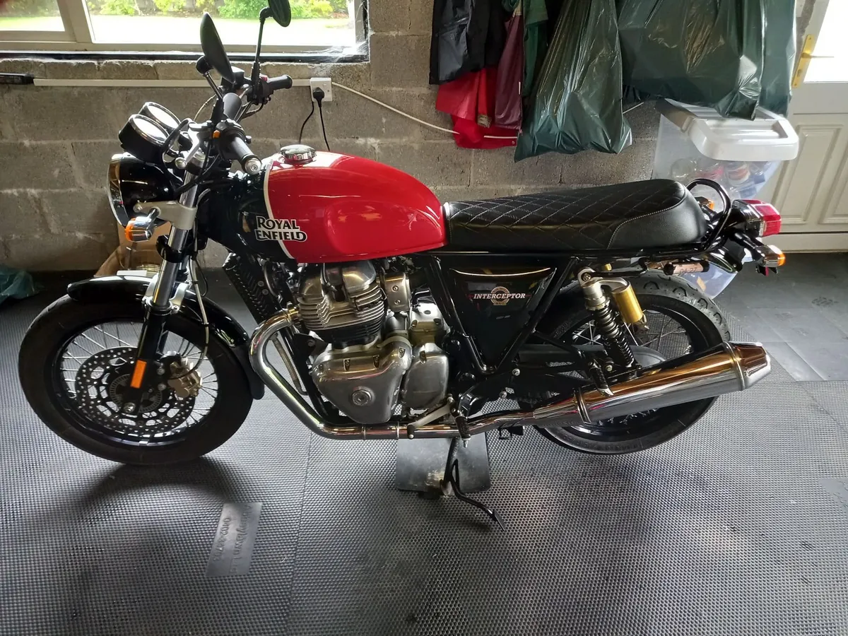 ROYAL ENFIELD Interceptor 2019 - Image 1