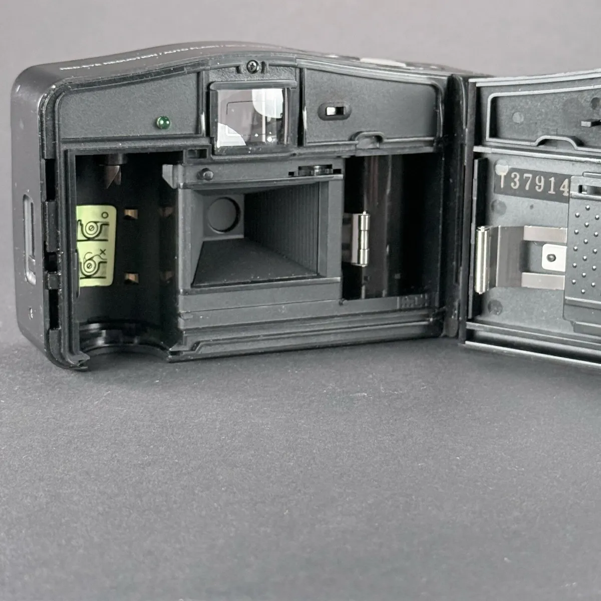 Olympus Trip XB3 point and shoot film camera - Image 4