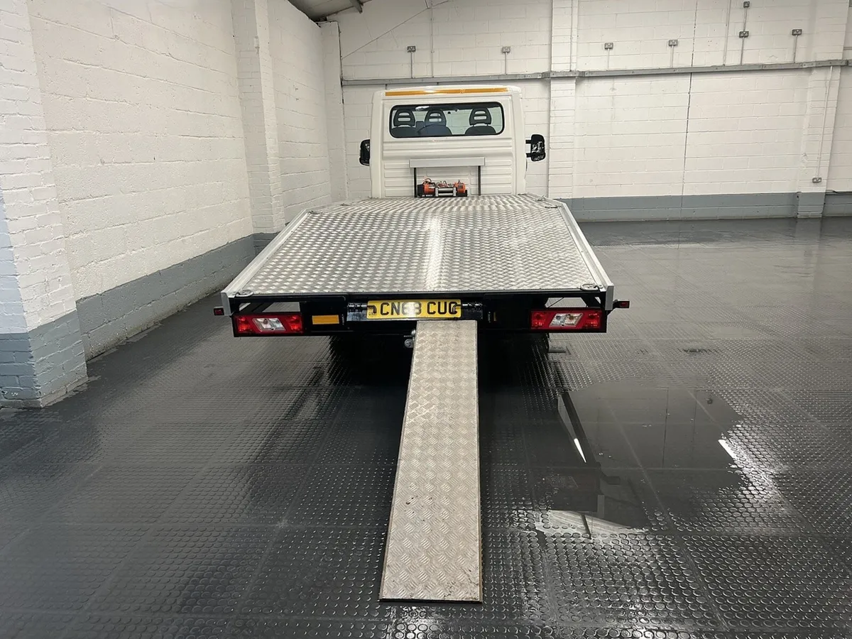 VB - 2018 Citroen Relay Vehicle Transporter Van - Image 2