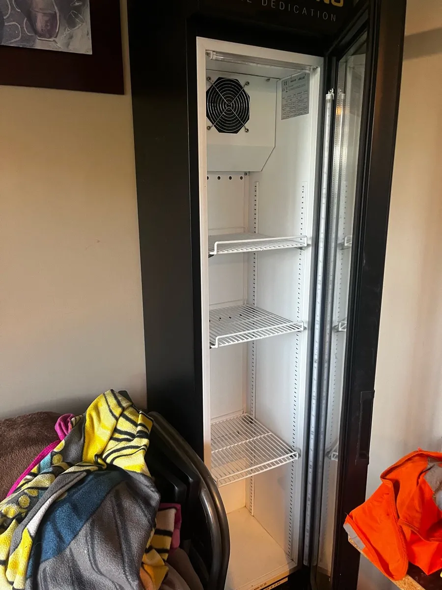 Drinks fridge - Image 2