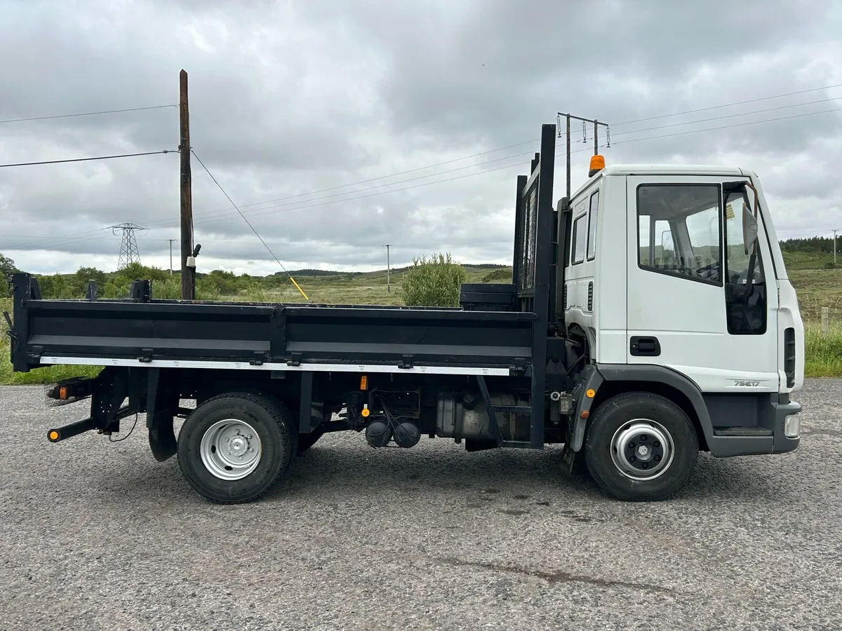 Iveco 7.5ton tipper only 85,000kms - Image 1
