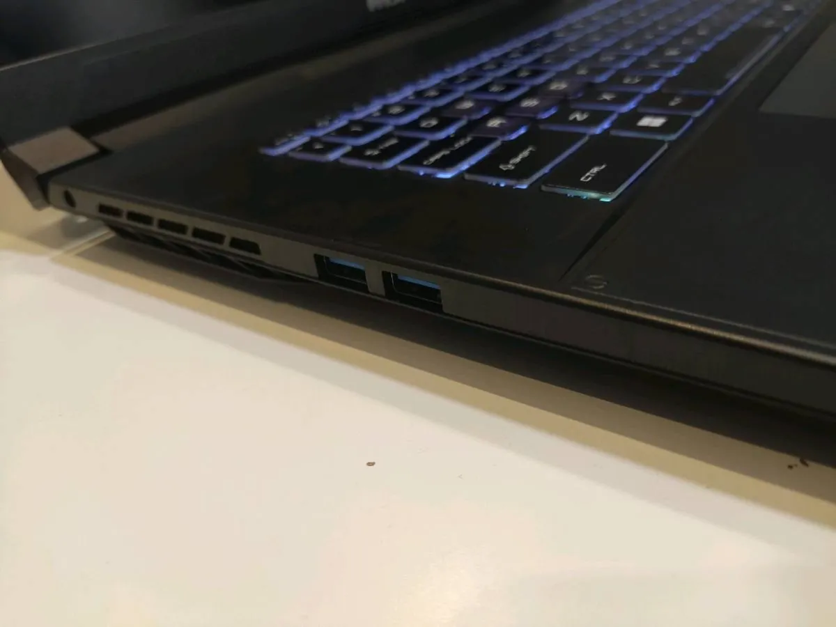 RTX 5070, i7-14650HX, 240Hz 1440p
MSI Katana 17 HX - Image 4